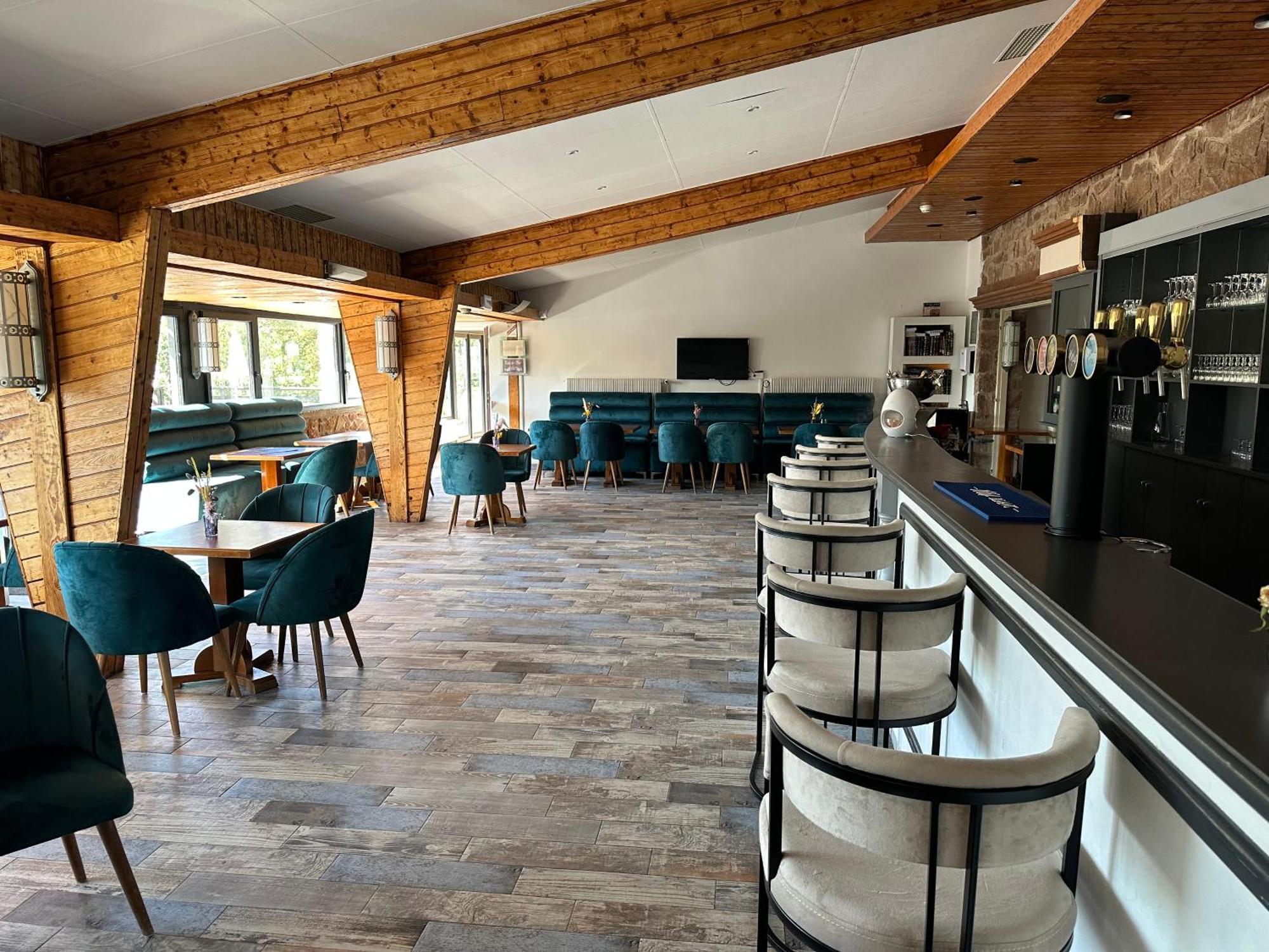 Hotel Parc&spa Les Cigognes 3*